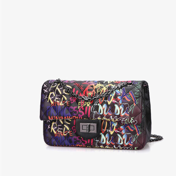 Graffiti alphabet rhombus chain bag